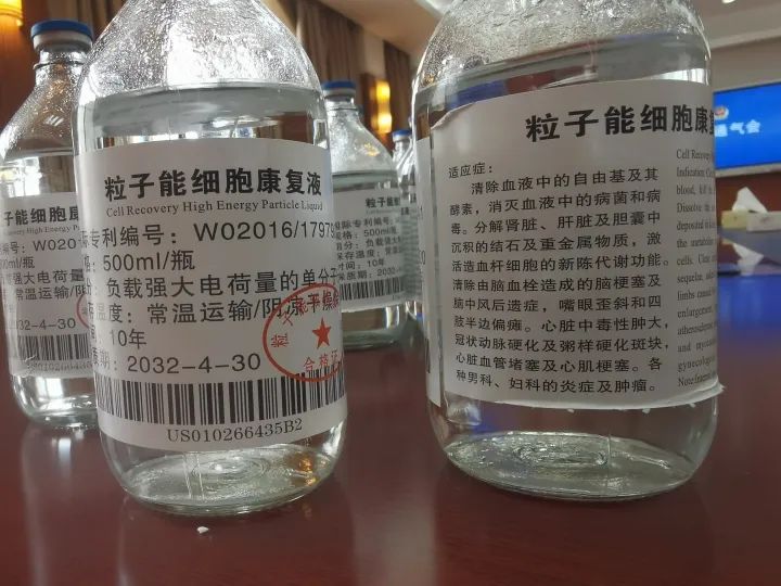DƬ